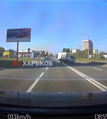 В Харькове копы чуть не устроили ДТП: будет служебное расследование (видео)