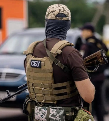 Зміна часу продажу алкоголю та знайдений схрон з бомбами на Полтавщині — головне за 15 серпня