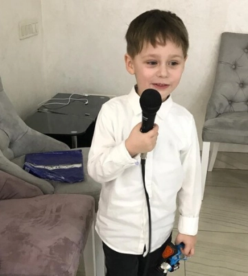 Хвилина мовчання: згадаймо 7-річного Максима Жарія та його маму, які загинули у Вінниці