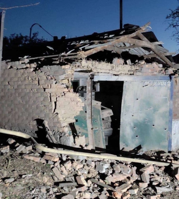 Вночі ворог обстріляв три громади на Дніпропетровщині
