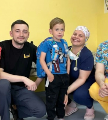 У Львові лікарі пересадили нирку 7-річному хлопчику у день його народження