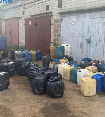 У Чернігові посадовці комунального підприємства привласнювали пальне