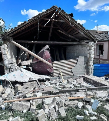 В Харківській області від російських обстрілів горіли будинки та сільгосппідприємство