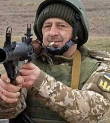 Загинув внаслідок мінно-вибухової травми: на Волині попрощаються із полеглим Героєм Віктором Савлюком