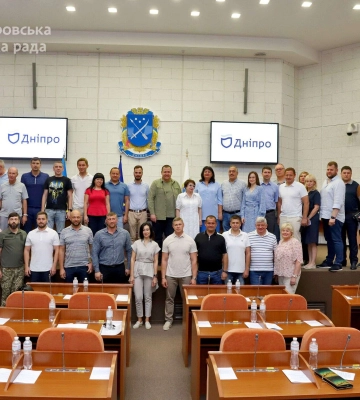 Відзначили подвиг тих, хто рятує наших оборонців: у Дніпрі лікарям вручили почесні нагороди від всього Дніпра