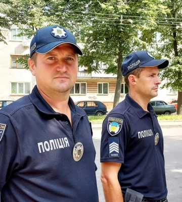 У Рівному затримали шахрайку, яка намагалася обміняти фальшиві гроші