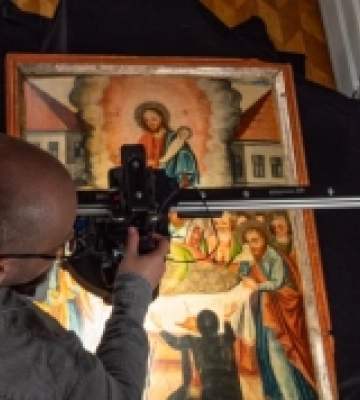 В Острозі для віртуального музею створюють мегапіксельні зображеня ікон