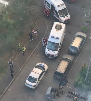 У Києві з 15 поверху випали дві 12-річних дівчинки