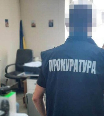 На хабарництві викрили посадовця міськради Львова та його спільницю