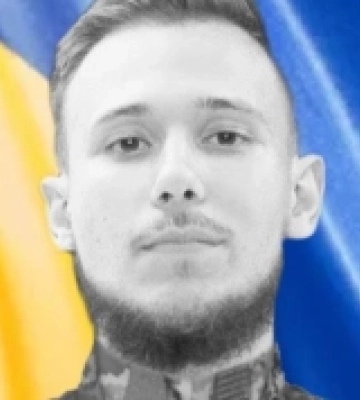 Війна невблаганно забирає молоді життя: на Херсонщині поліг воїн-красень з Сарн