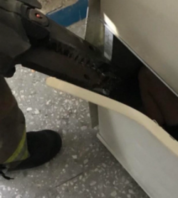 У Полтаві рятувальники допомогли вибратись п’ятирічній дитині з поштомату