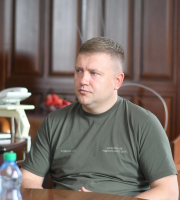 Росіяни запустили ІПСО, що Коваль придбав золотий Гелендваген (ВІДЕО)