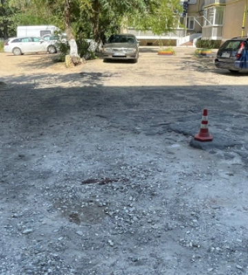 На Одещині поліцейський двічі переїхав жінку позашляховиком і втік – вона померла у лікарні