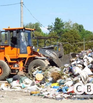 У Кропивницькому спалили понад півсотні контейнерів для сміття