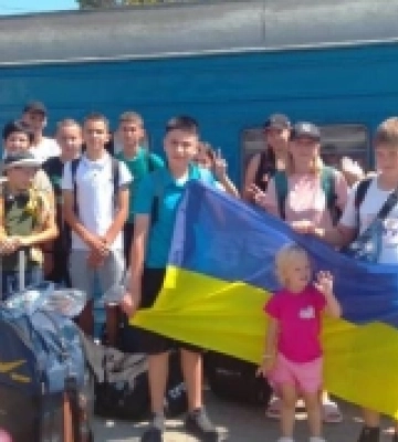 Діти з Бериславського району вирушили до Румунії на тимчасове проживання