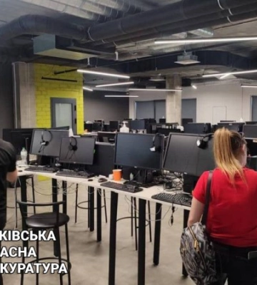 У Харкові правоохоронці викрили діяльність шахрайського кол-центру