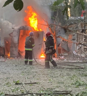 Удар по Запоріжжю: троє загиблих та 9 людей зазнали поранень, серед них 11-місячна дитина. Протягом доби загарбники обстріляли 21 населений пункт області