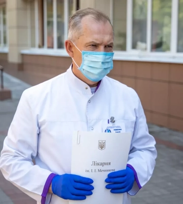 Головний лікар Дніпра Риженко порадив, як варто ставитися до реклами препаратів