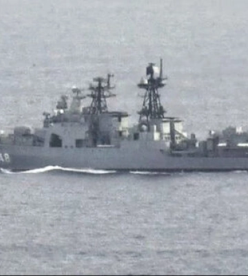 Військові кораблі Росії та Китаю вперше разом пройшли біля південних островів Японії