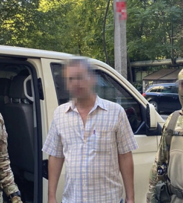 Прикрывался волонтерским фондом и искал места расположения Сил обороны: СБУ задержала в Днепре российского агента. ФОТОрепортаж