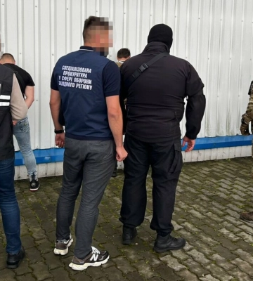На Львівщині правоохоронці припинили діяльність злочинної групи, учасників якої підозрюють у вимаганні