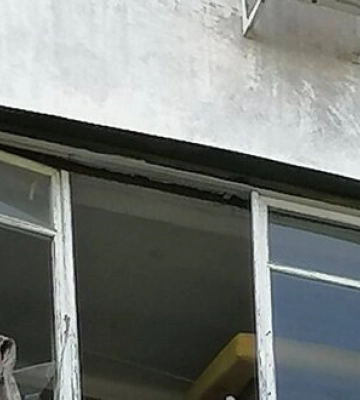 Повреждены дома и учебные заведения: днем враг атаковал Запорожье, — ФОТО