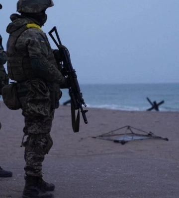 Бійці тероборони на півдні знищили російський човен під час спроби висадки десанту