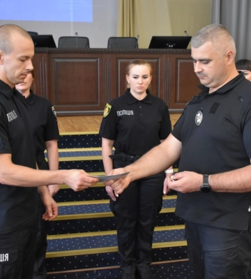 У Кропивницькому восьмеро поліцейських присягнули на вірність українському народу (ФОТО)