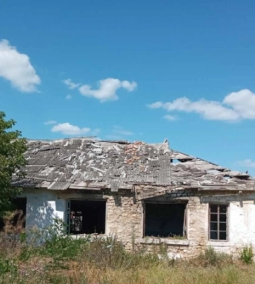 Унаслідок обстрілів окупантами Херсонщини постраждала 17-річна дівчина