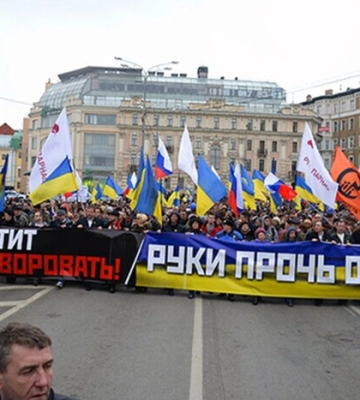 «Общие ценности» из Украины. Посольство РФ показало кадры по антивоенному маршу «Общие ценности» из Украины. Посольство РФ показало кадры по антивоенному маршу