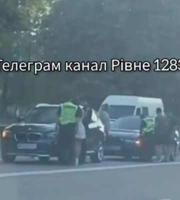 На одній з вулиць Рівного - ДТП (ВІДЕО)