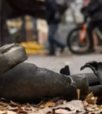 Росіяни обстріляли цивільні об&#039;єкти на Херсонщині: одна людина загинула, десятеро — поранені