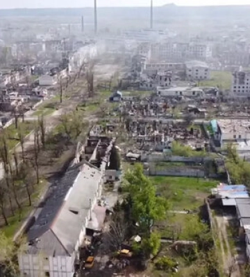 В окупованому Рубіжному на Луганщині комунальникам замість зарплати видають гуманітарну допомогу