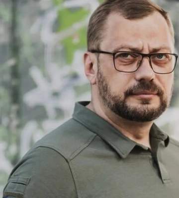 Оккупанты нанесли удар по центру Чернигова баллистической ракетой