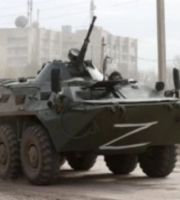 На Херсонщині росіяни продовжують розміщувати свою техніку у житловій забудові