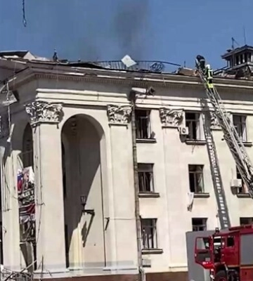 Это настоящий ад: появились первые видео после удара по центру Чернигова вражеским &quot;искандером&quot; - очень много жертв