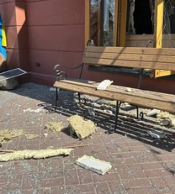 Чому стався удар по драмтеатру в Чернігові? Організаторка &quot;Лютих пташок&quot; зробила заяву