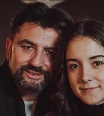 &quot;Накрило склом, відкинуло в стіну. Не знаю, як ми вижили&quot;: дочка фронтмена KOZAK System постраждала в Чернігові