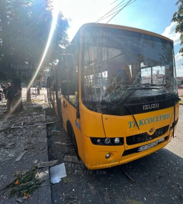 Переходили дорогу, вертались із церкви, були в транспорті: у МВС розповіли про жертв у Чернігові