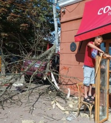 В Чернігові завершили пошукову операцію: свіжі дані щодо жертв удару