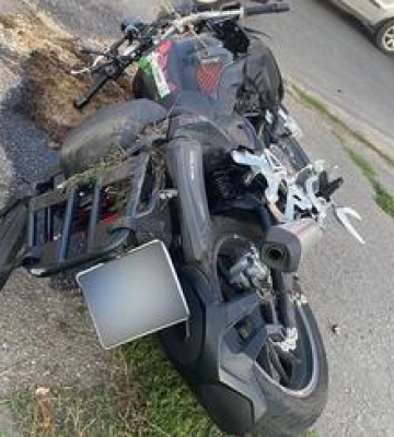 У Полтаві на перехресті зіткнулися легковик з мотоциклом