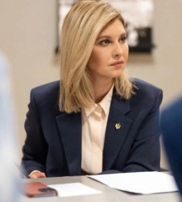 Зеленська відвідала у Швеції центр Aleris, де проходять реабілітацію українці