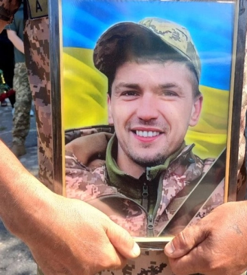 У Сумах попрощалися з Євгеном Грищенком, який загинув на війні