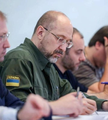 Правительство приняло решения по защитным гражданским сооружениям и военному мемориальному кладбищу
