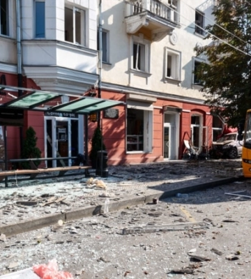 Ракетний удар по Чернігову: тривають слідчі дії щодо проведення виставки в драмтеатрі – влада