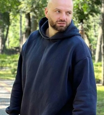 «А нам що з того?». Слава Дьомін обурився, що українські знаменитості відреагували на пост Галкіна про трагедію в Чернігові