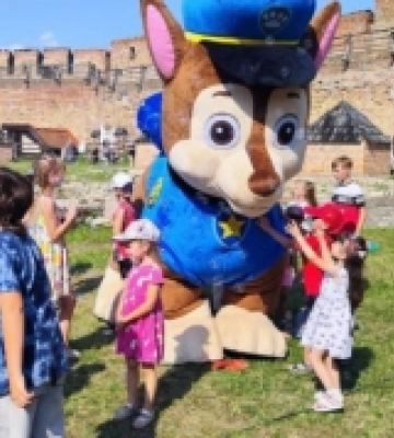 На благодійному дитячому фестивалі у Луцьку виступили зірки українського шоубізу