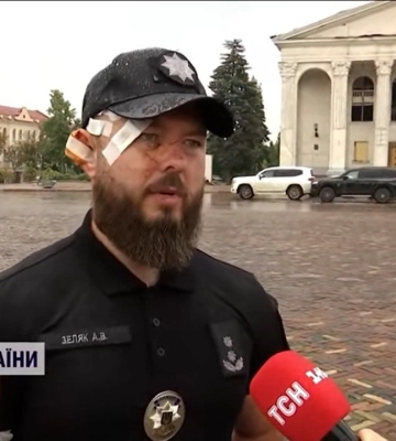 Перші хвилини після прильоту і наслідки влучання ракети: розповідь  поліцейського з Чернігова, який опинився в епіцентрі удару