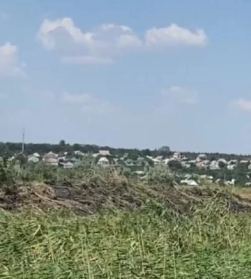 Под Мелитополем рашисты продолжают раскапывать реку Молочную (видео)