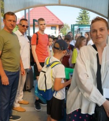 20 хлопців та дівчат – дітей загиблих Героїв-ужгородців, військових, із багатодітних родин та переселенці – поїхали до Словаччини&amp;hellip;